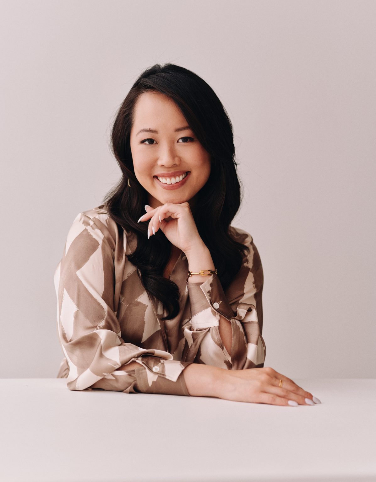 Photo of author Ana Huang