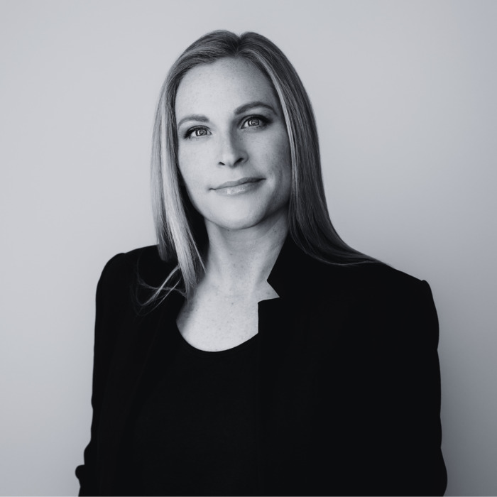 Portrait of author Devney Perry