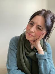 Portrait of author Florence Knapp